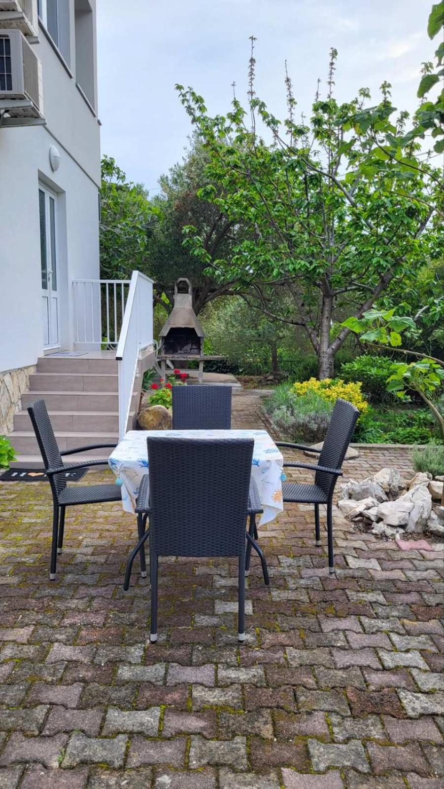 Apartman Padova Banjol Exterior photo